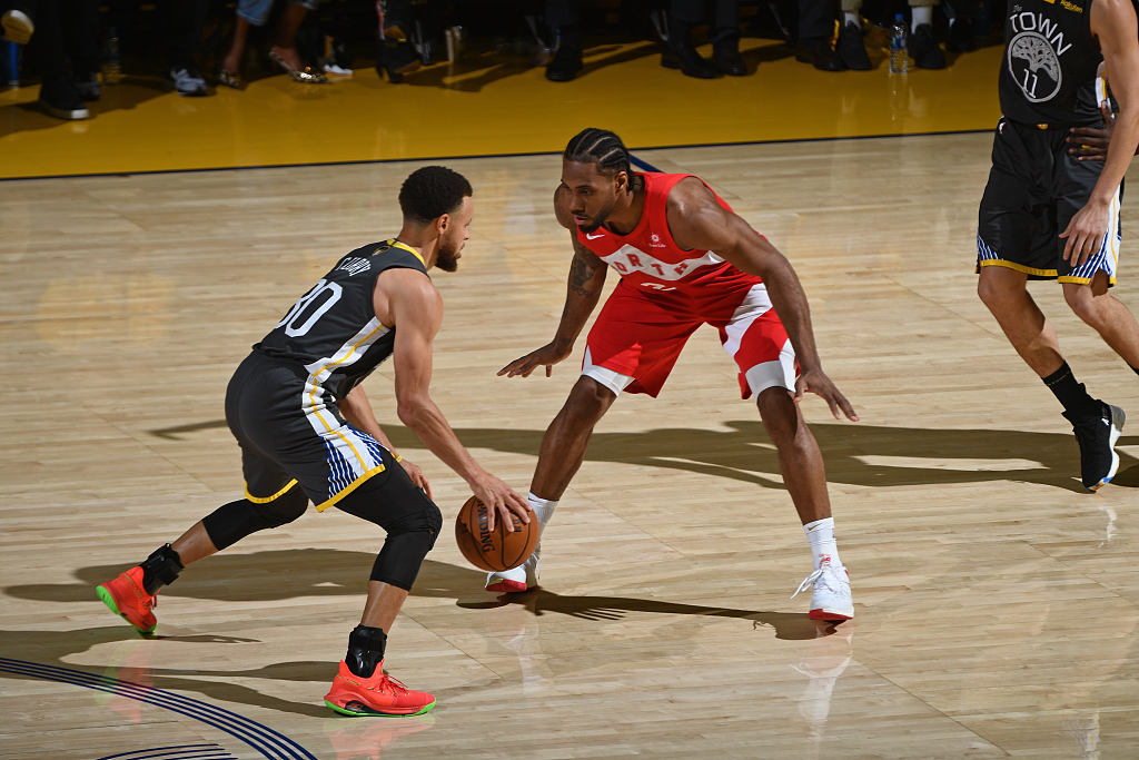 维拉蒂：不排除明年去意甲首次效力，我会在年底看看情况（维拉蒂：明年首次投身意甲有可能，年底再做决定）