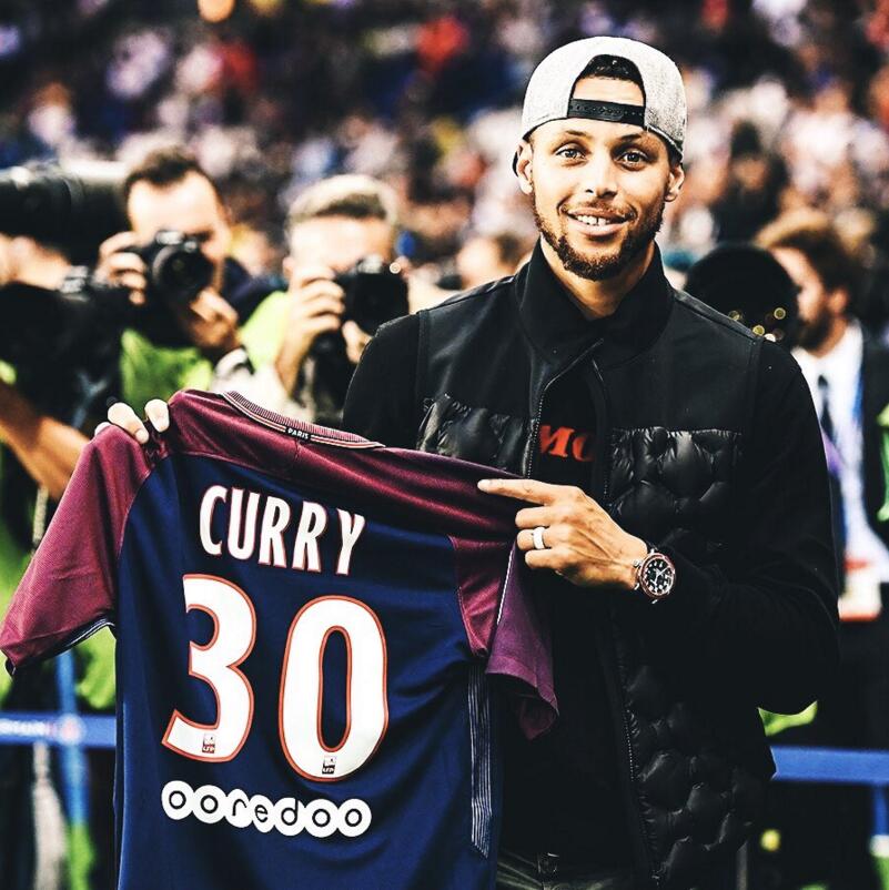 官方：乔纳森-戴维当选中北美及加勒比海足联年度最佳球员（官宣：乔纳森-戴维荣膺中北美及加勒比海足联年度最佳球员）